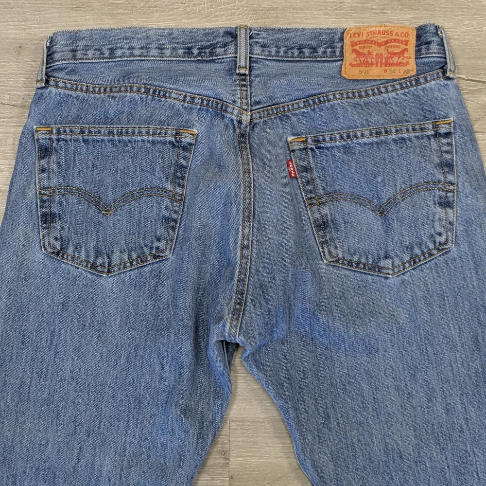 Levi's 501 Straight Blue Jeans - Picture 4 of 11
